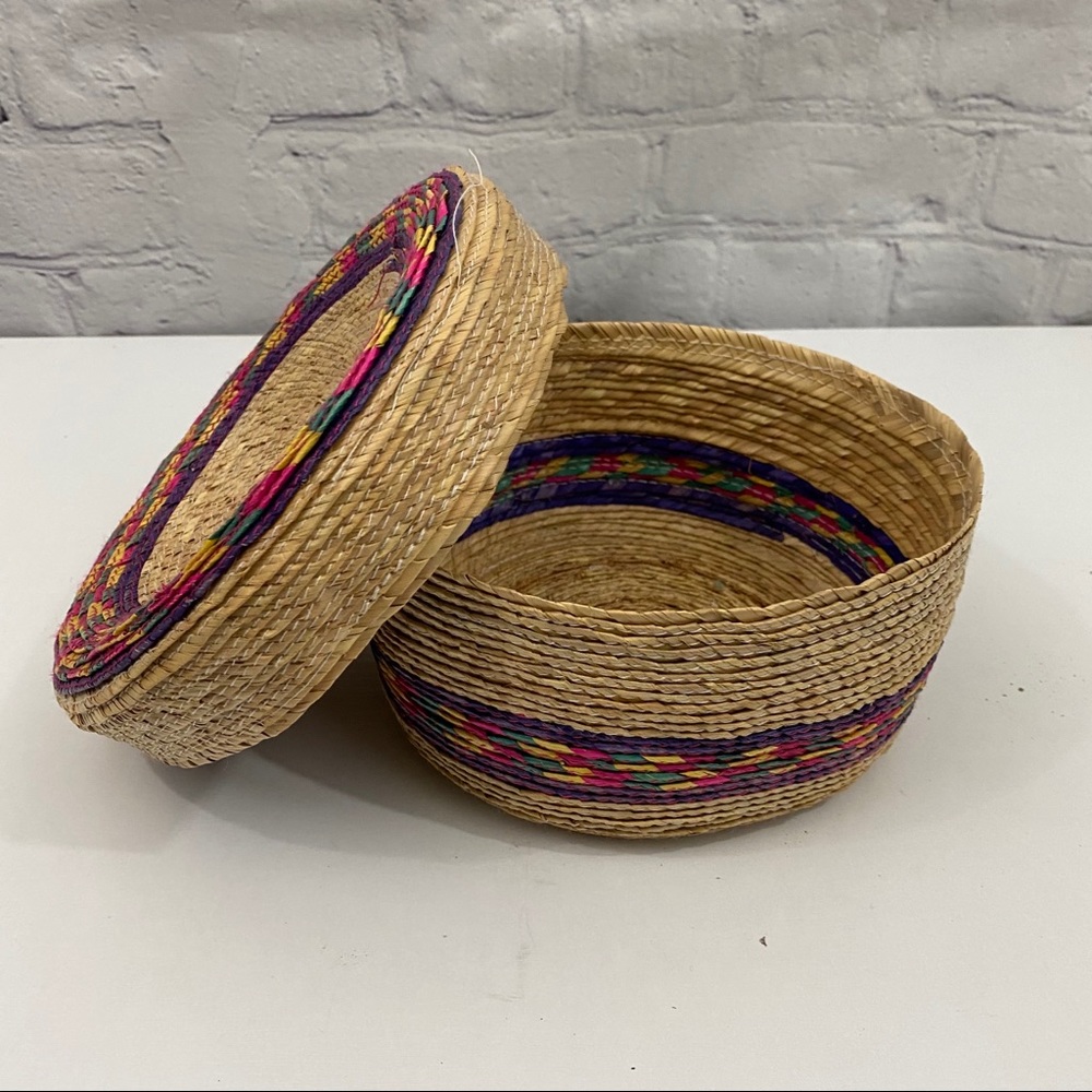 Woven Basket with Lid Storage
